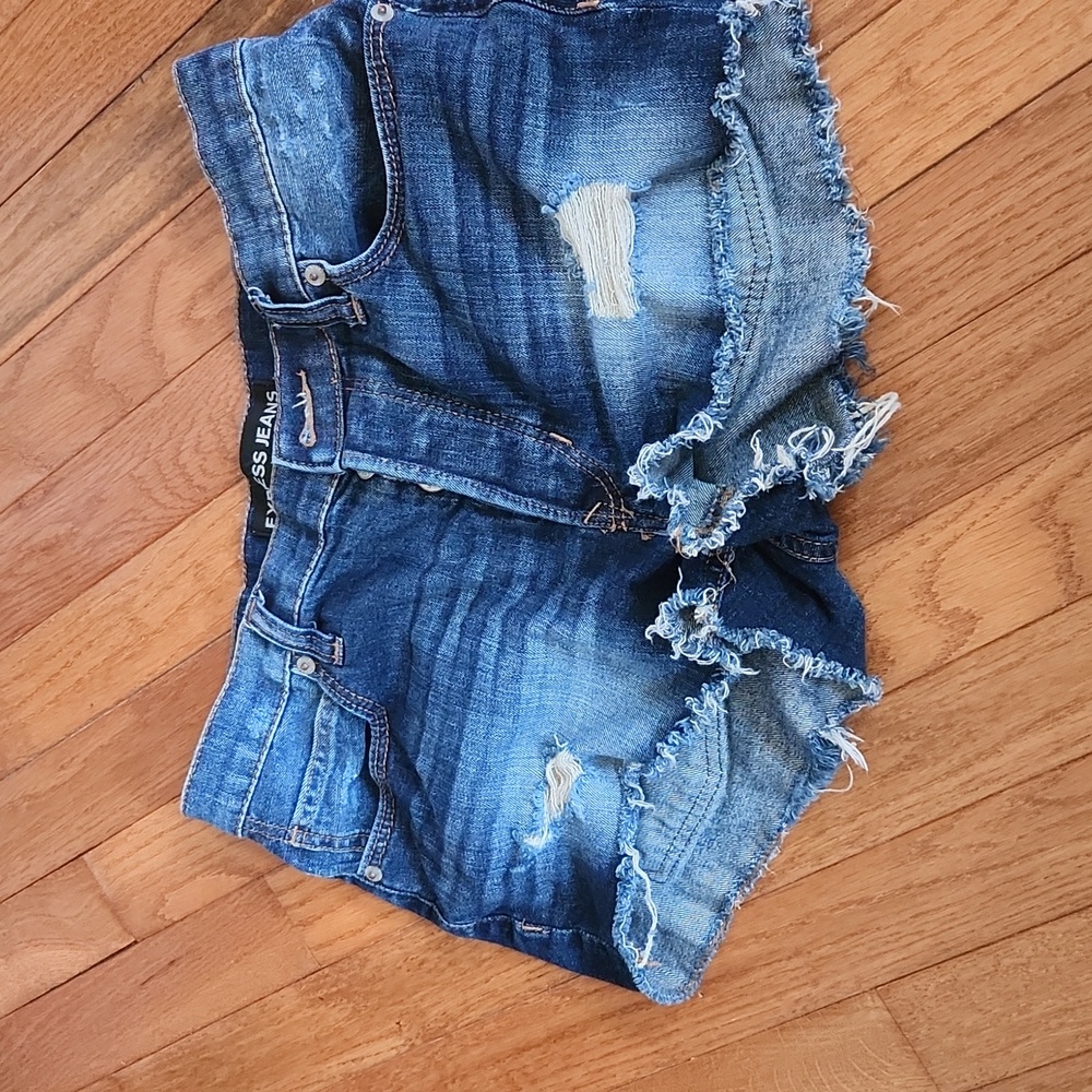 Express jean shorts size 6